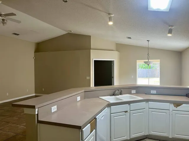 $1,900 | 6278 Heronwalk Drive, Gulf Breeze, FL 32563