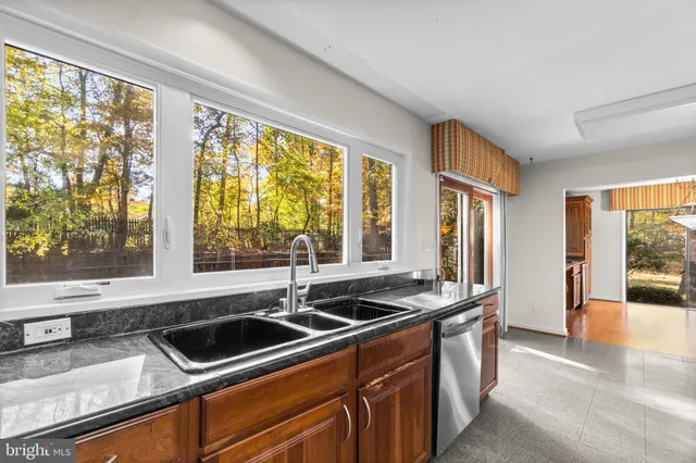 $815,000 | 10457 Sternwheel Place, Columbia, MD 21044