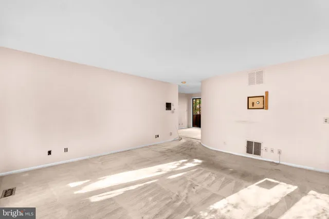 $815,000 | 10457 Sternwheel Place, Columbia, MD 21044