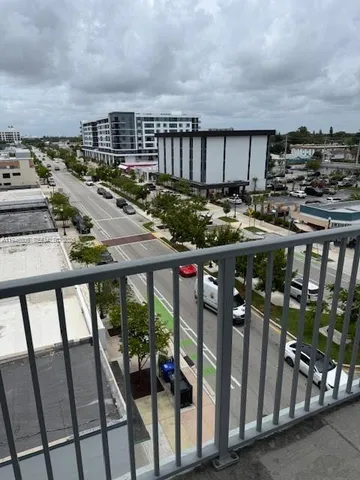 $3,350 | 140 South Dixie Highway, Unit 401, Hollywood, FL 33020