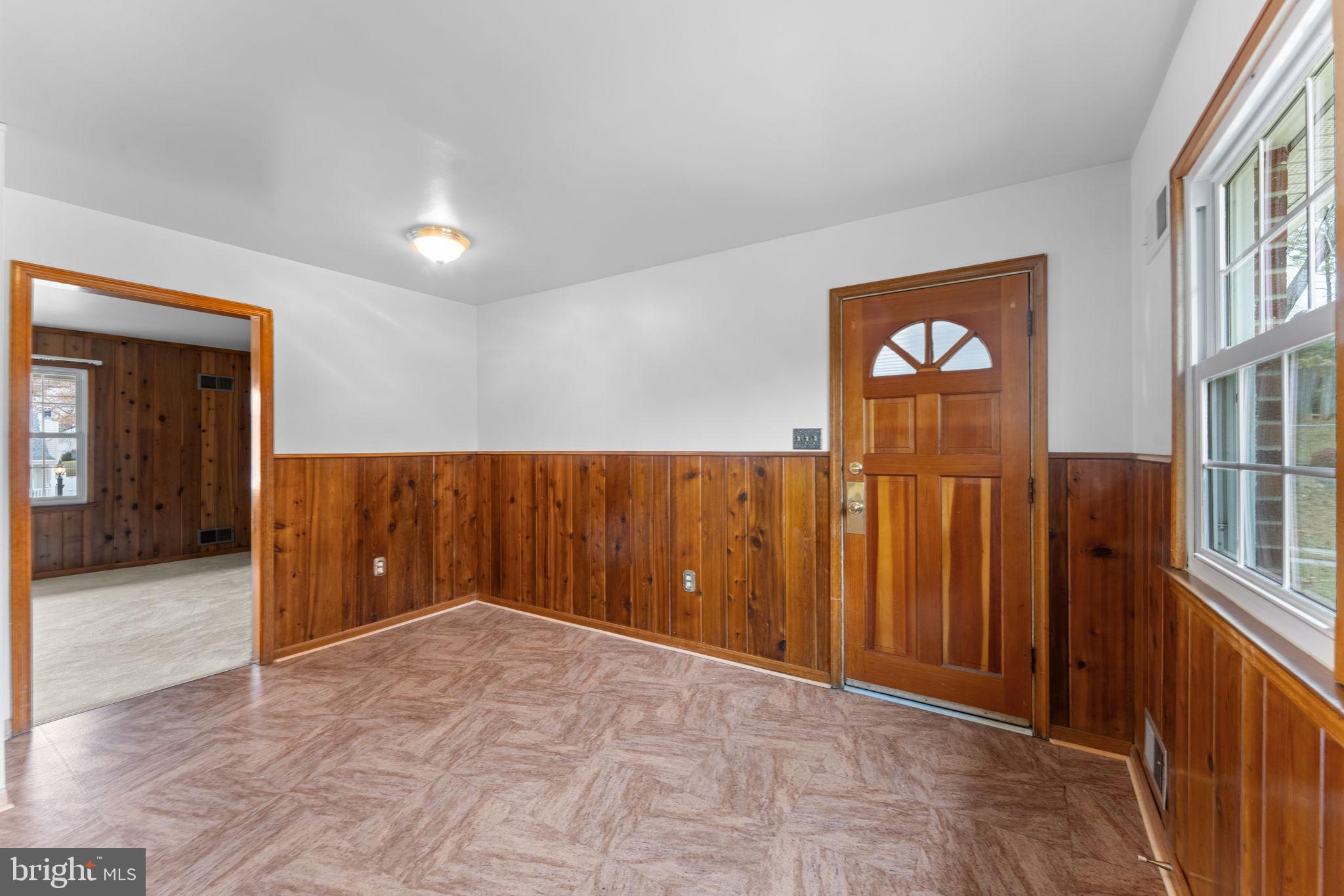 19227 Cardinal Heights Road Triangle, VA 22172 - Photo 14 of 64