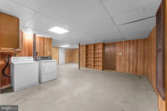 $525,000 | 19227 Cardinal Heights Road, Triangle, VA 22172