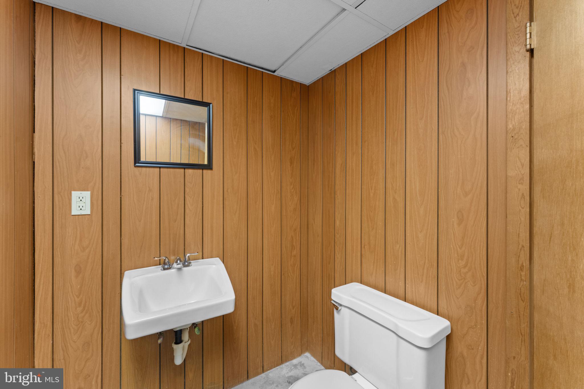 19227 Cardinal Heights Road Triangle, VA 22172 - Photo 36 of 64