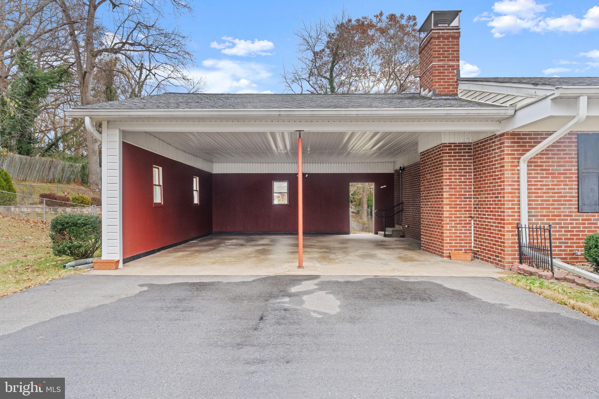 19227 Cardinal Heights Road Triangle, VA 22172 - Photo 38 of 64