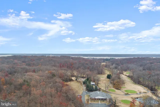 $525,000 | 19227 Cardinal Heights Road, Triangle, VA 22172