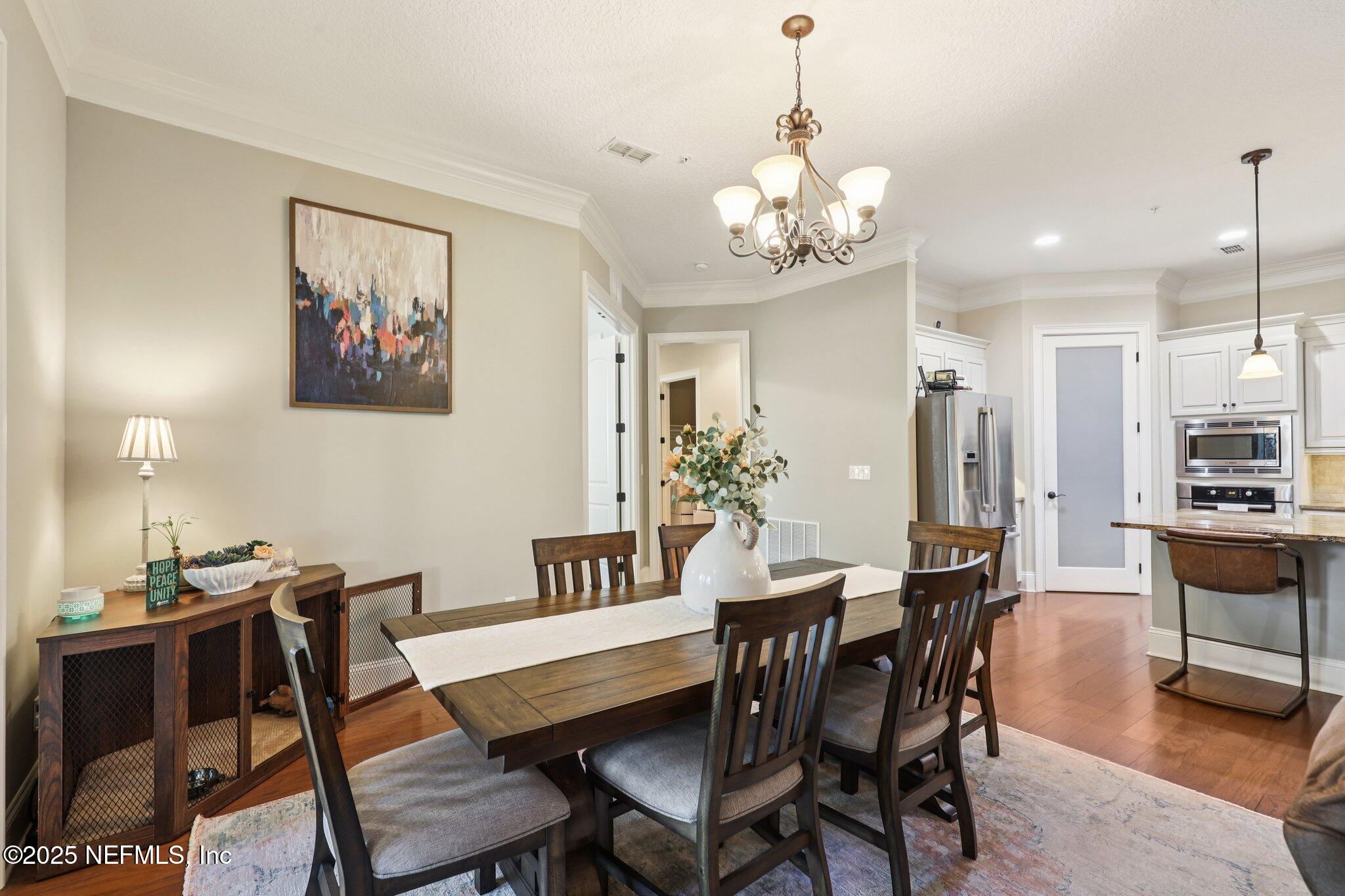 1389 Sunset View Lane Jacksonville, FL 32207 - Photo 12 of 45 Dining Room