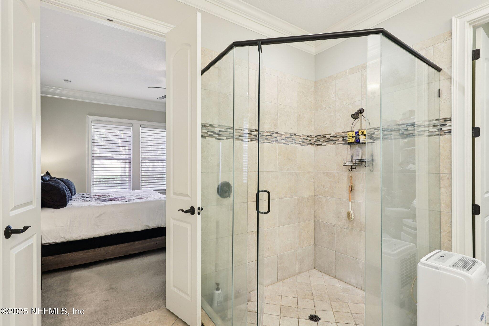 1389 Sunset View Lane Jacksonville, FL 32207 - Photo 20 of 45 Primary Bathroom