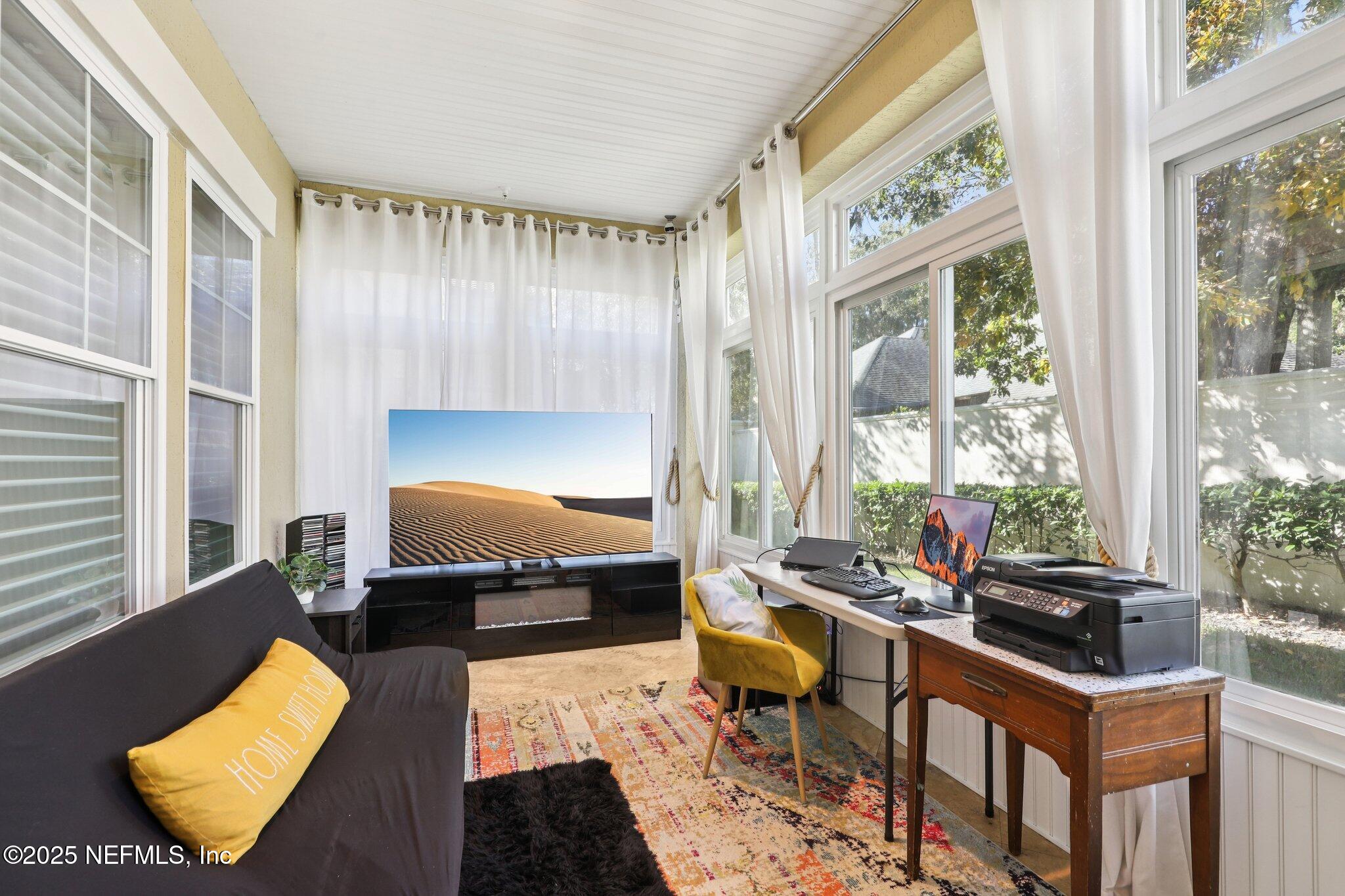 1389 Sunset View Lane Jacksonville, FL 32207 - Photo 25 of 45 Florida Room