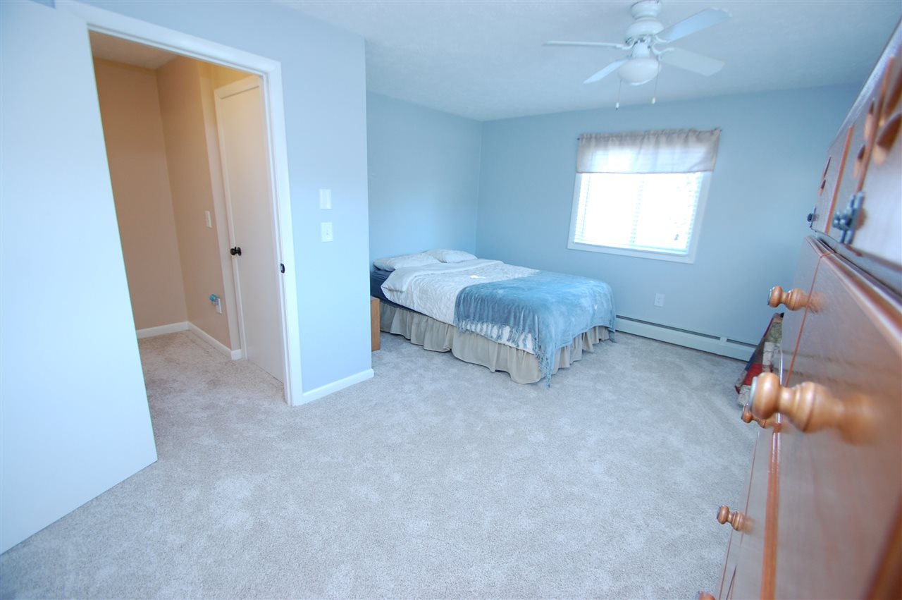 14 R Rocco Drive Derry, NH 03038 - Photo 23 of 35