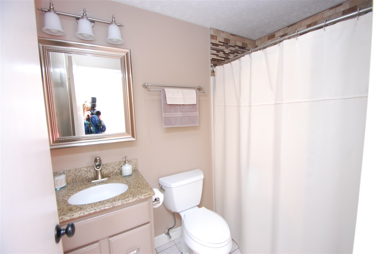 14 R Rocco Drive Derry, NH 03038 - Photo 26 of 35