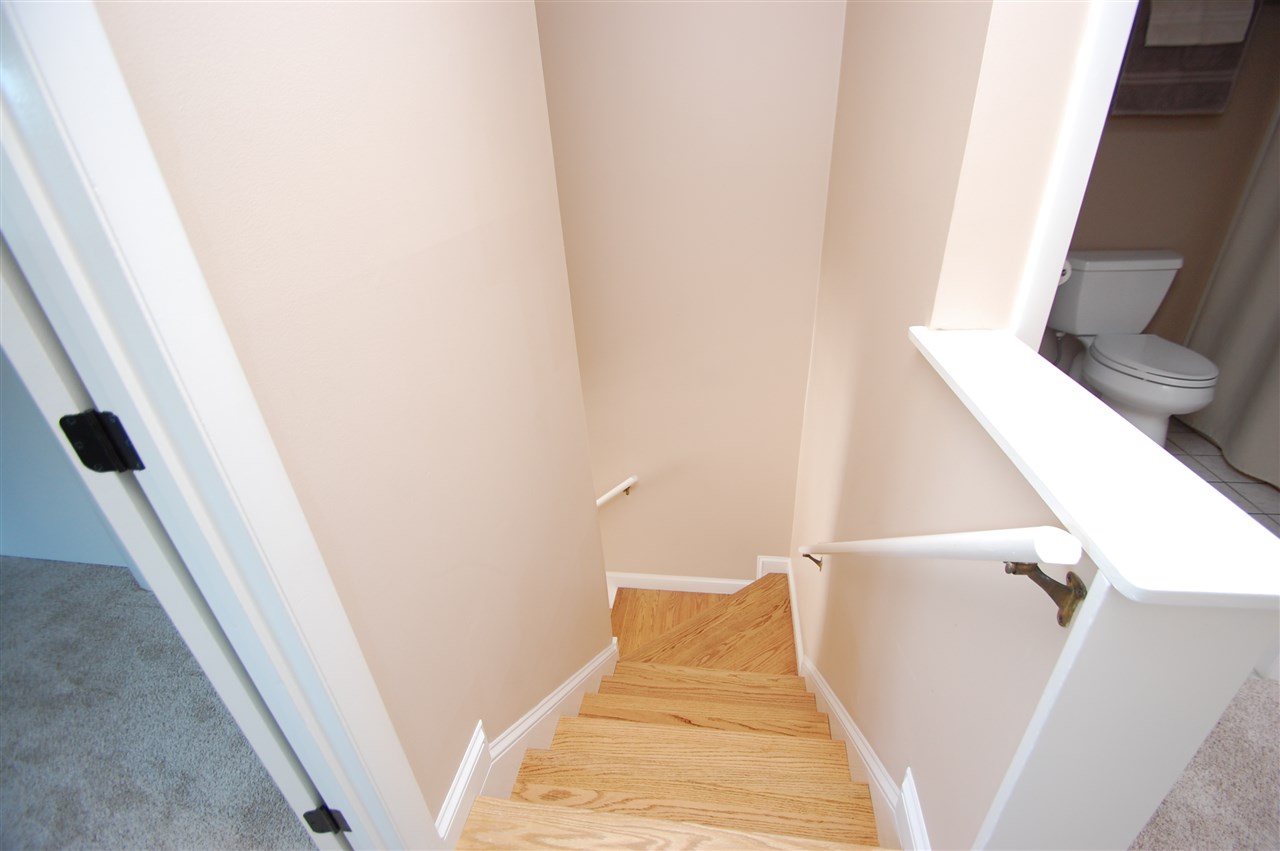 14 R Rocco Drive Derry, NH 03038 - Photo 29 of 35