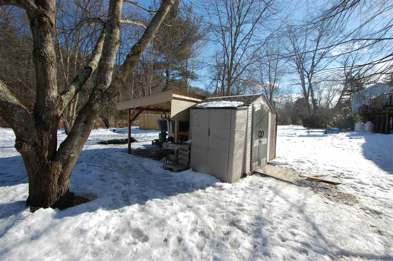 14 R Rocco Drive Derry, NH 03038 - Photo 4 of 35