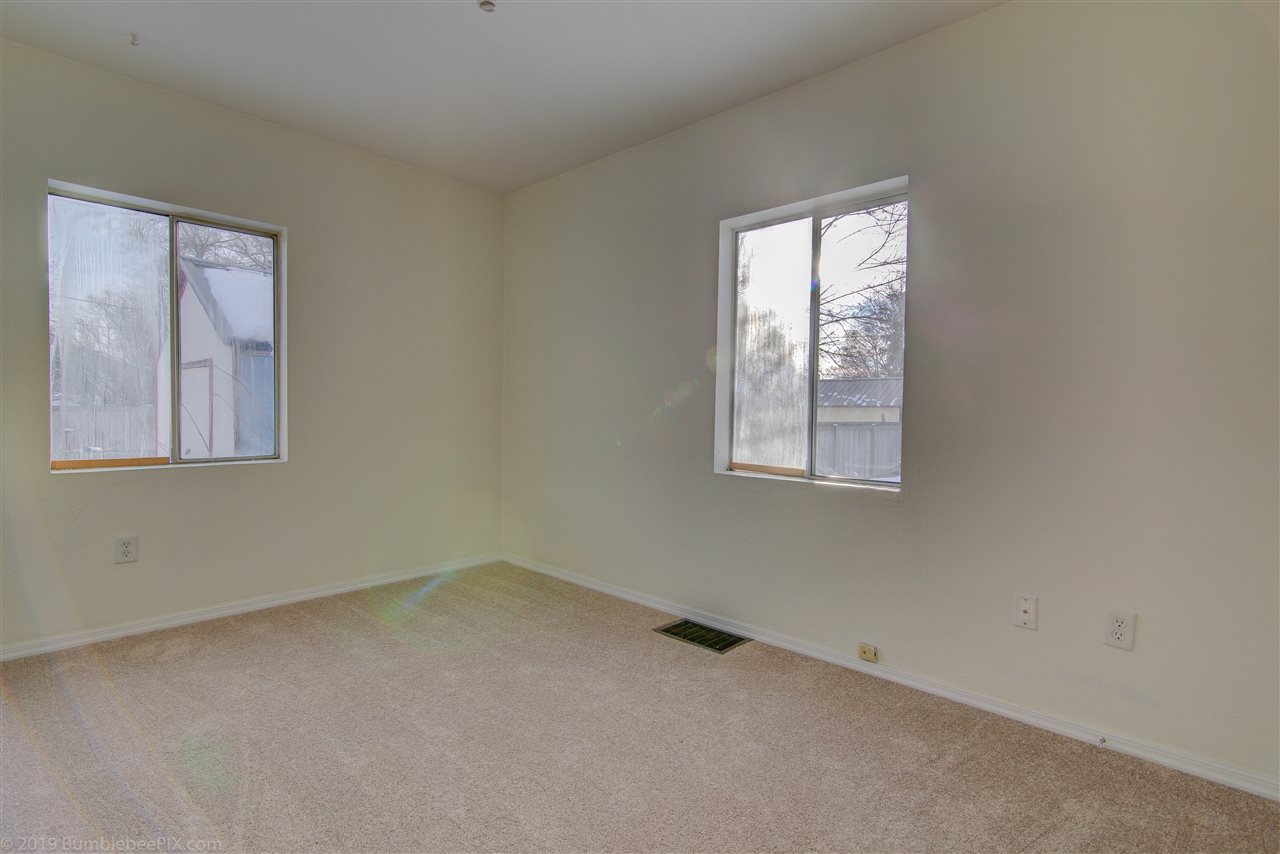 4611 North Adams Road Spokane Valley, WA 99216 - Photo 6 of 14
