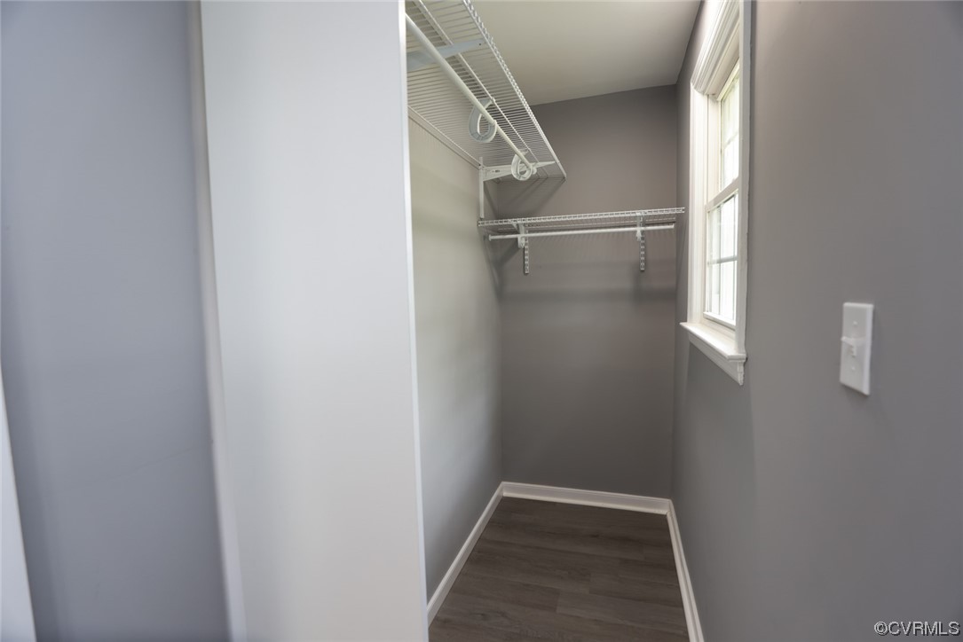 524 Chestnut Avenue Colonial Heights, VA 23834 - Photo 26 of 44 a view of an empty room