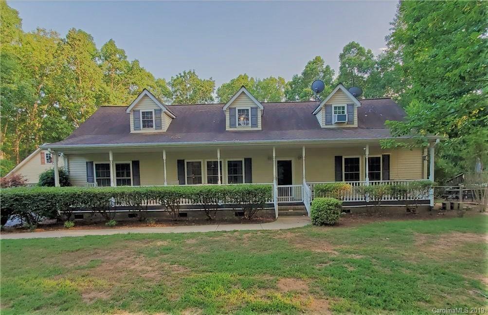 732 Lookout Tower Road Blacksburg, SC 29702 - Photo 1 of 31 a front view of a house with a yard