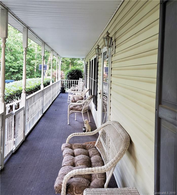 732 Lookout Tower Road Blacksburg, SC 29702 - Photo 6 of 31 a view of entryway and patio