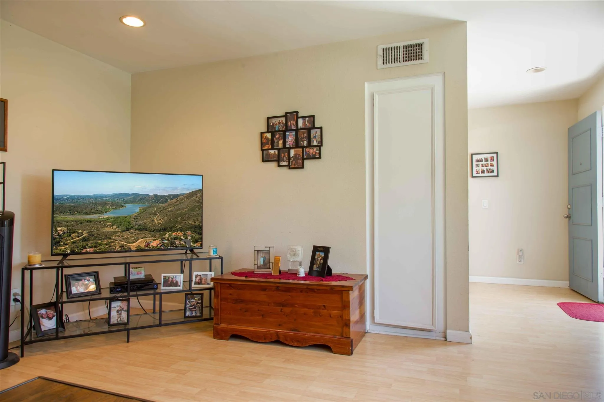 10384 Alphonse Street, Unit E6 Santee, CA 92071 - Photo 6 of 26 a bed room with furniture and a window