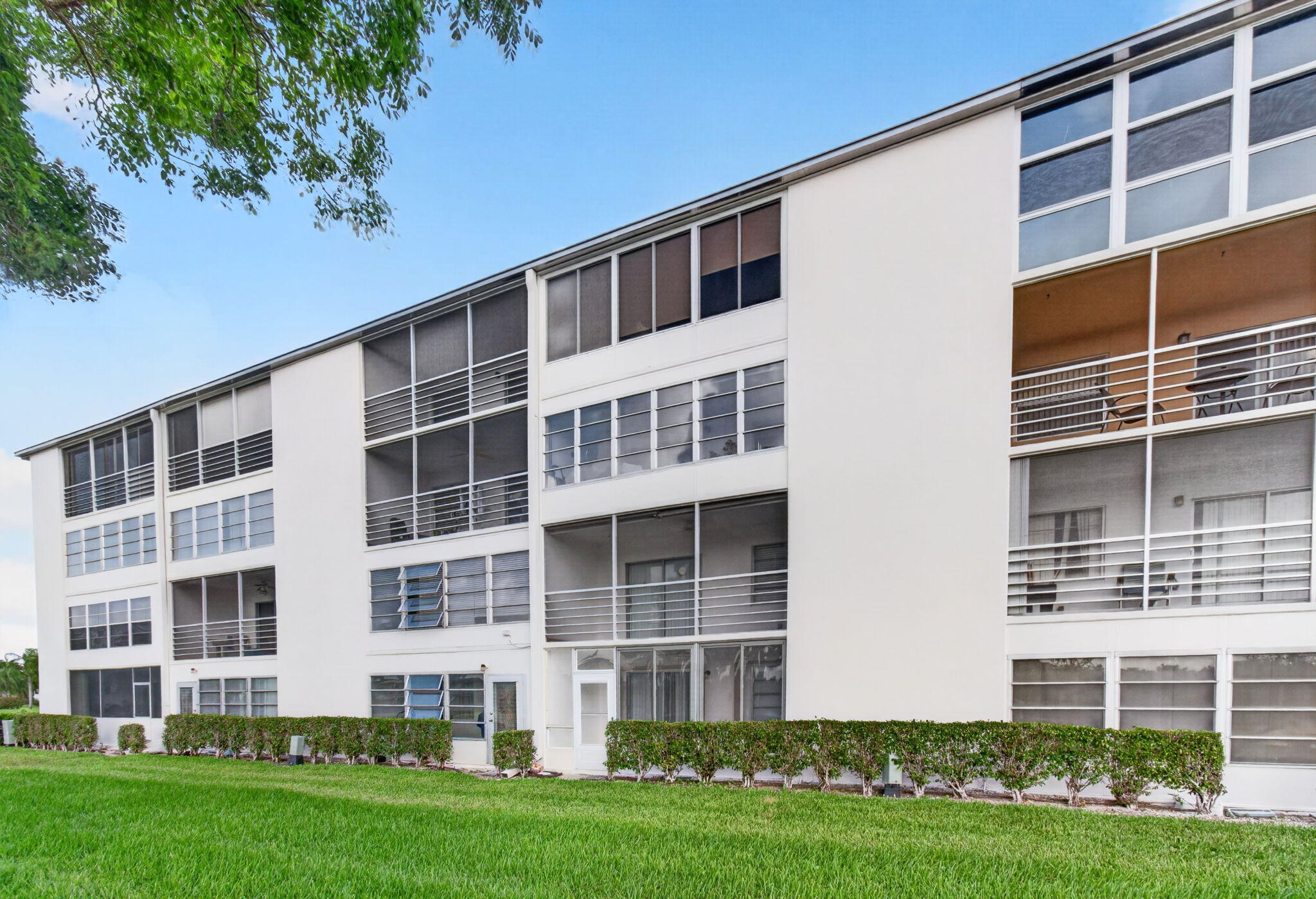 4039 Hythe A Boca Raton, FL 33434 - Photo 67 of 108 62-web-or-mls-DSC_3826