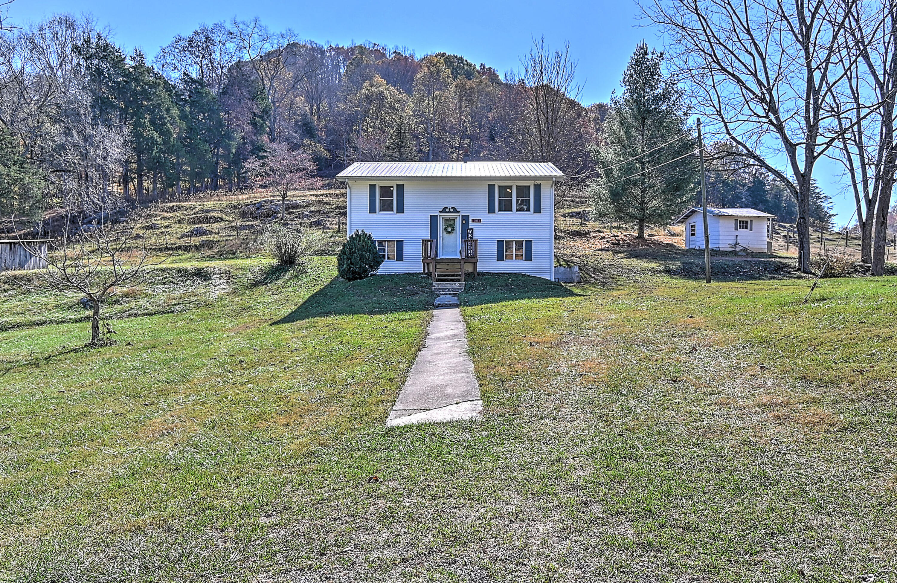 1067 Sloantown Road Duffield, VA 24244 - Photo 1 of 46 Sloantown