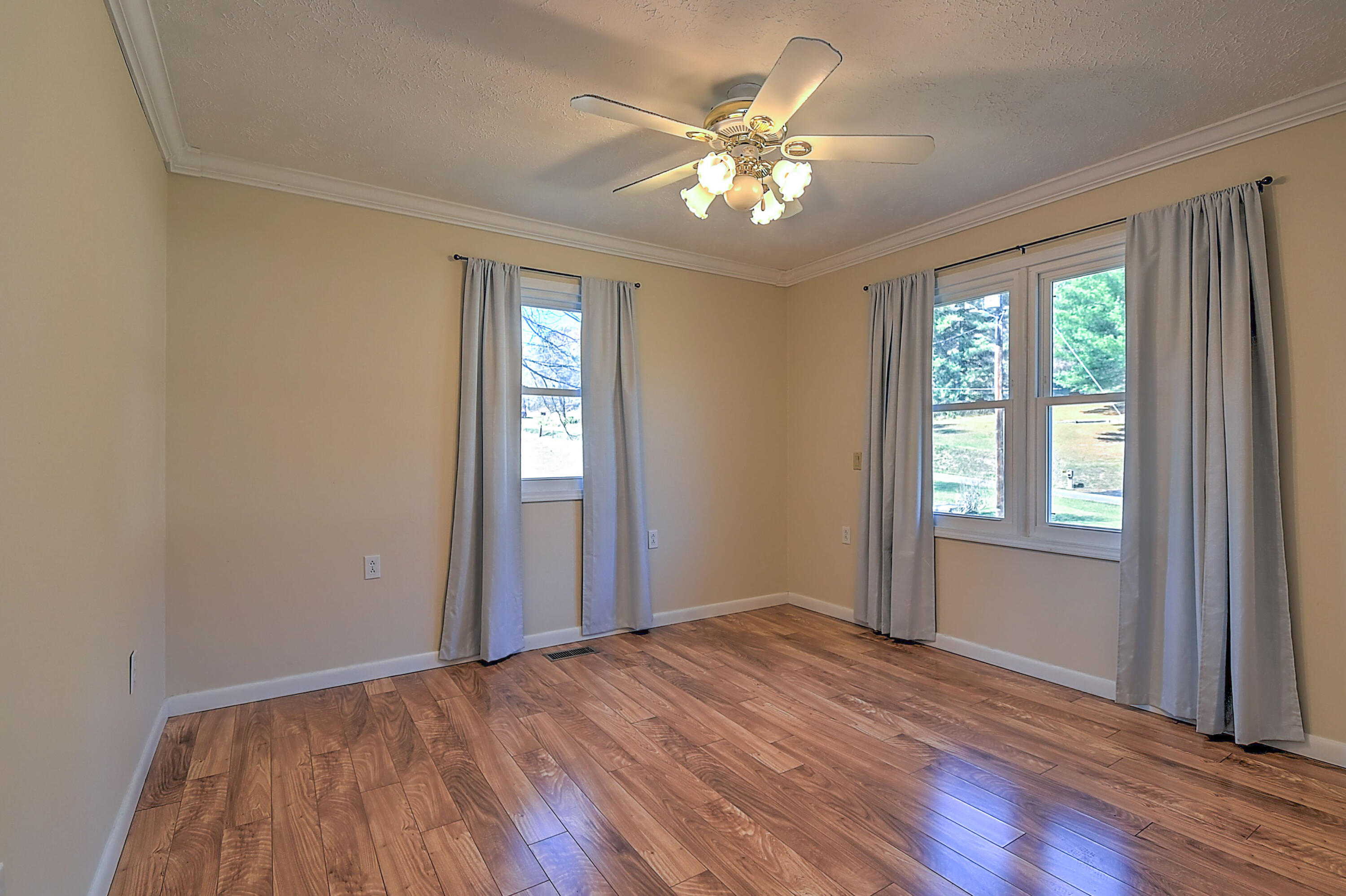 1067 Sloantown Road Duffield, VA 24244 - Photo 6 of 46 Sloantown-6