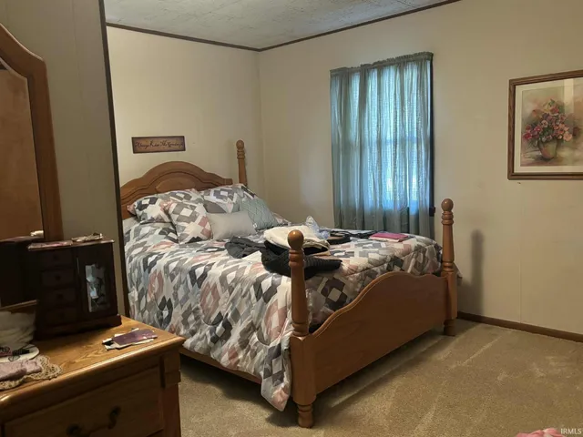 $169,900 | 1107 State Street, Washington, IN 47501