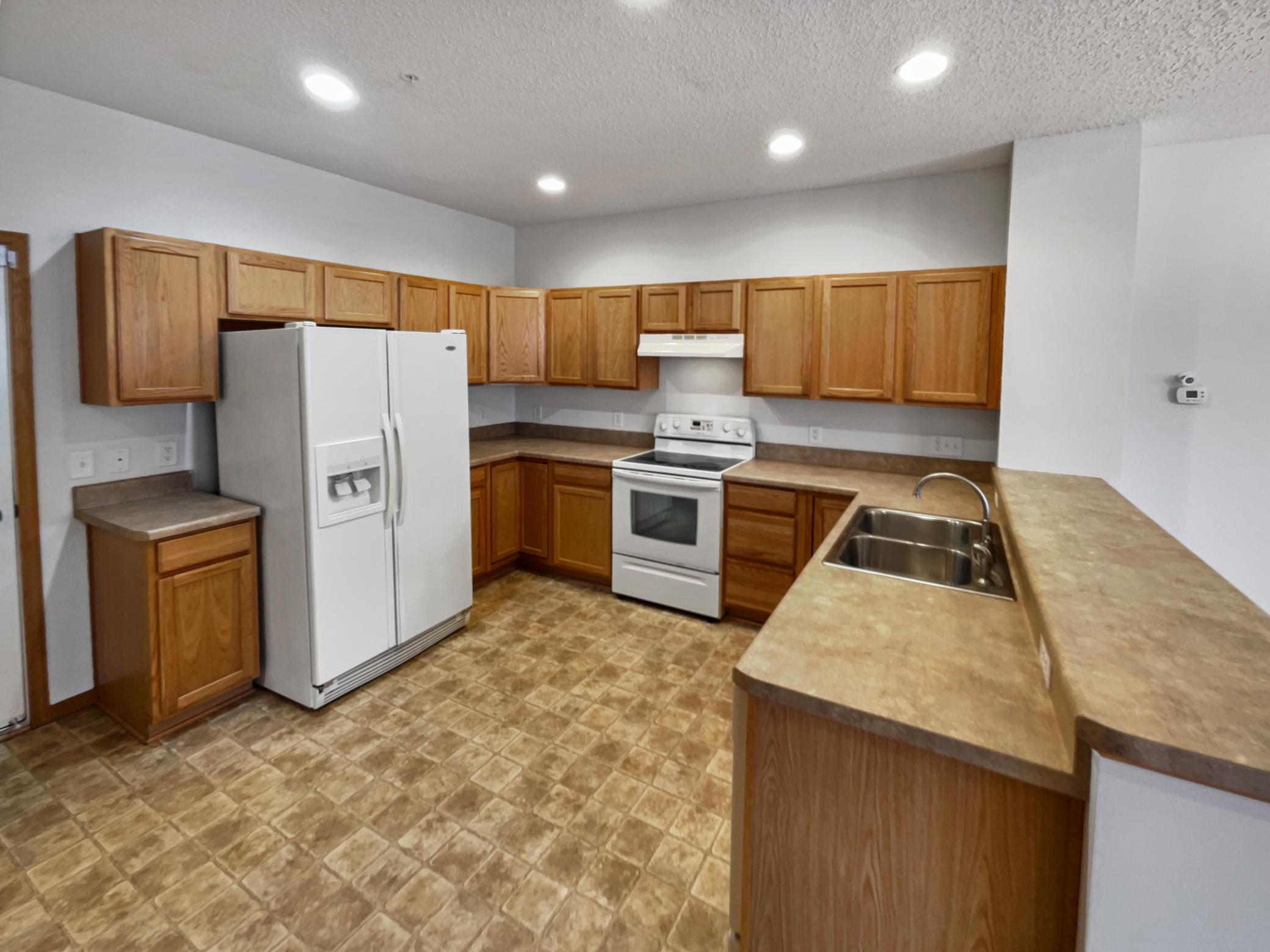 6829 Narcissus Lane North, Unit 304 Maple Grove, MN 55311 - Photo 2 of 20