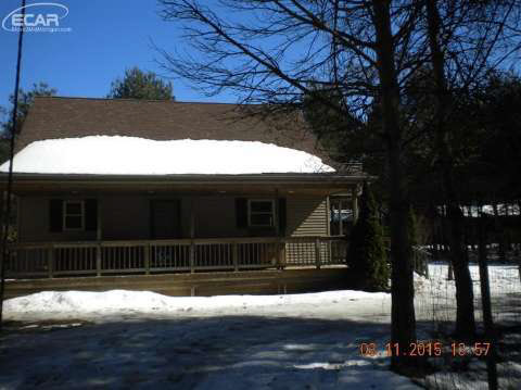 9327 Hubbard Road Davison, MI 48423 - Photo 2 of 29 20432235-1.JPG