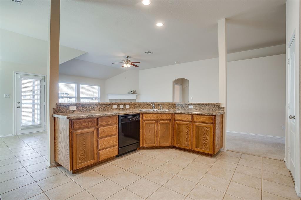 2068 Joyner Ranch Road Fort Worth, TX 76134 - Photo 16 of 36