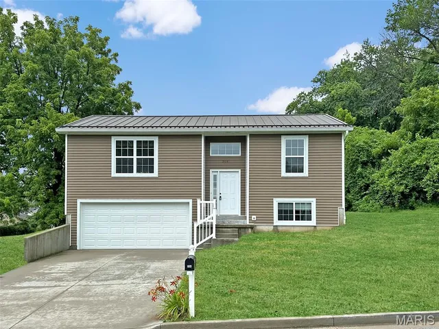 $1,300 | 304 Vine Street, New Haven, MO 63068