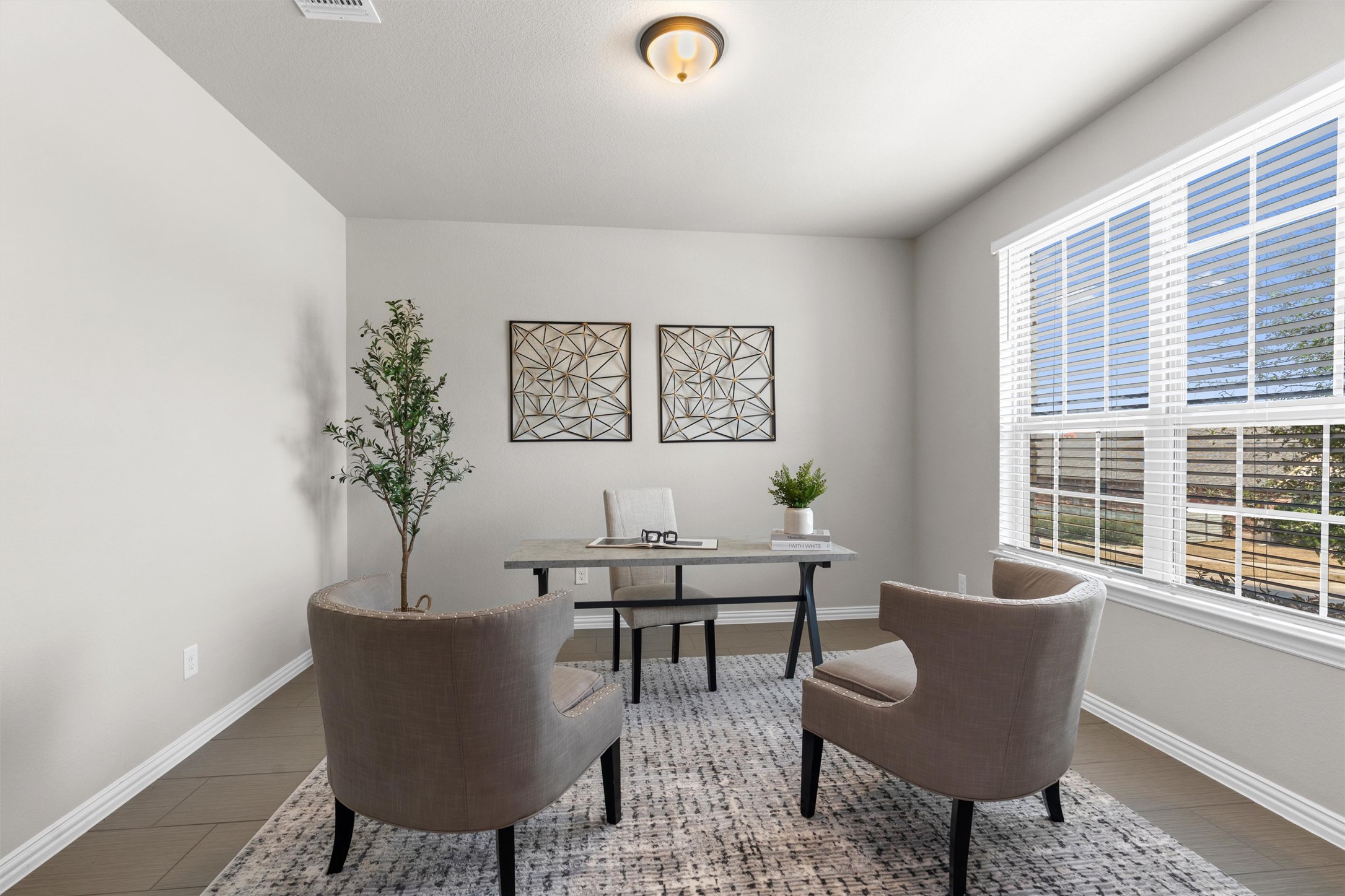 4216 Mercer Road Georgetown, TX 78628 - Photo 5 of 40 Office space with natural light and tile floors.