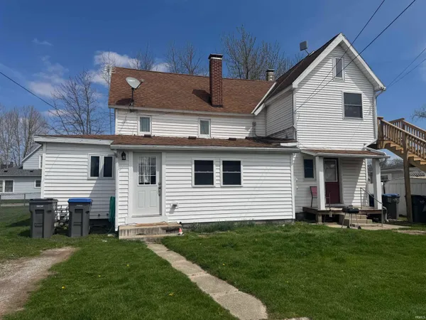 $325,000 | 303 North Harrison Street, Syracuse, IN 46567