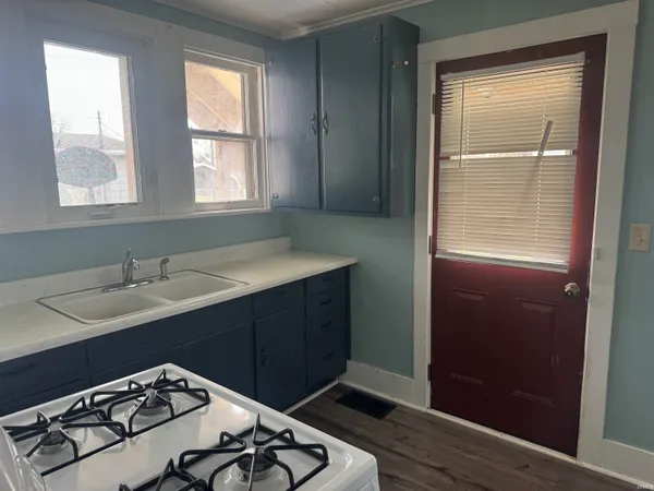 $325,000 | 303 North Harrison Street, Syracuse, IN 46567