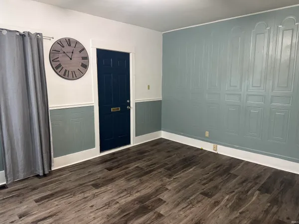 $325,000 | 303 North Harrison Street, Syracuse, IN 46567