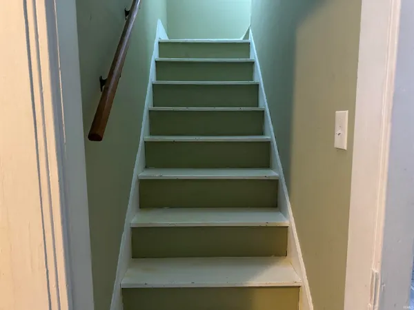 $325,000 | 303 North Harrison Street, Syracuse, IN 46567