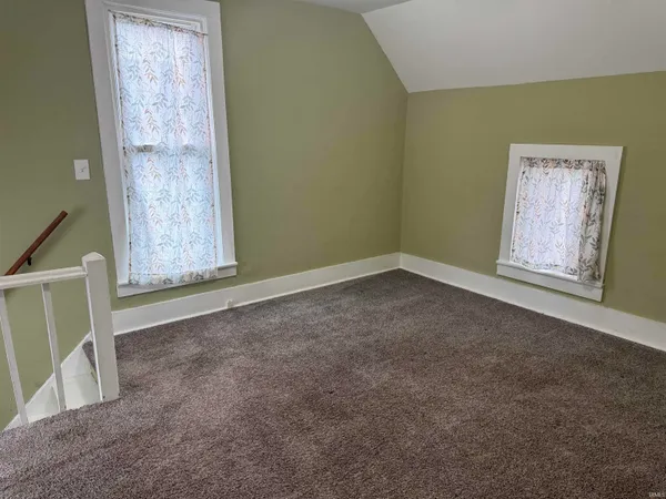 $325,000 | 303 North Harrison Street, Syracuse, IN 46567