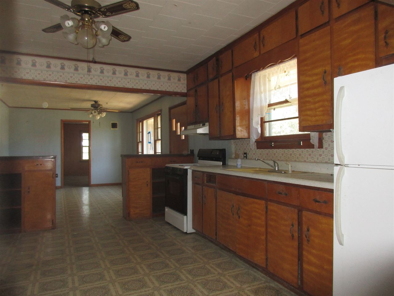 8542 North Lawrence Road Sumner, IL 62466 - Photo 5 of 13 Gallery Image 5