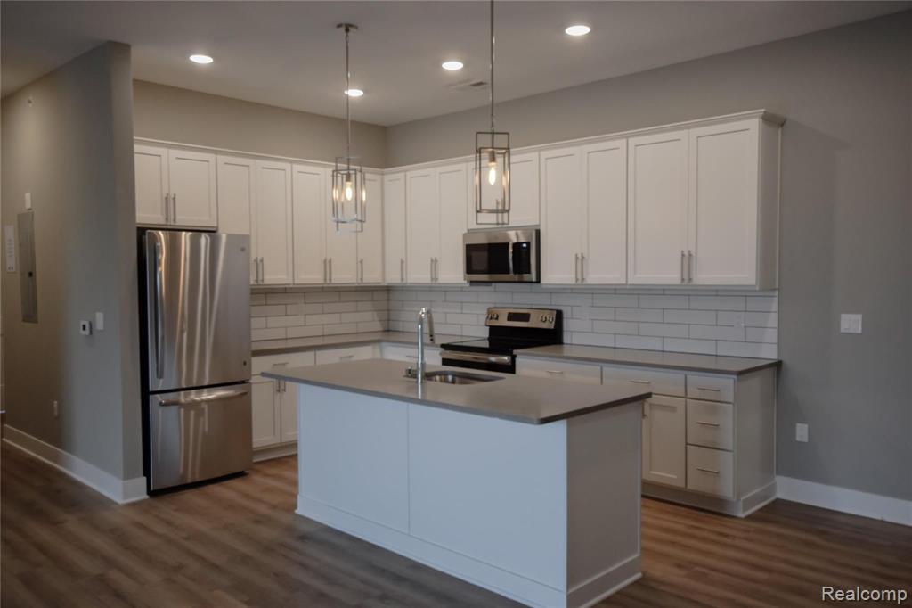 1401 South Rochester Road, Unit 203 Rochester, MI 48307 - Photo 5 of 17