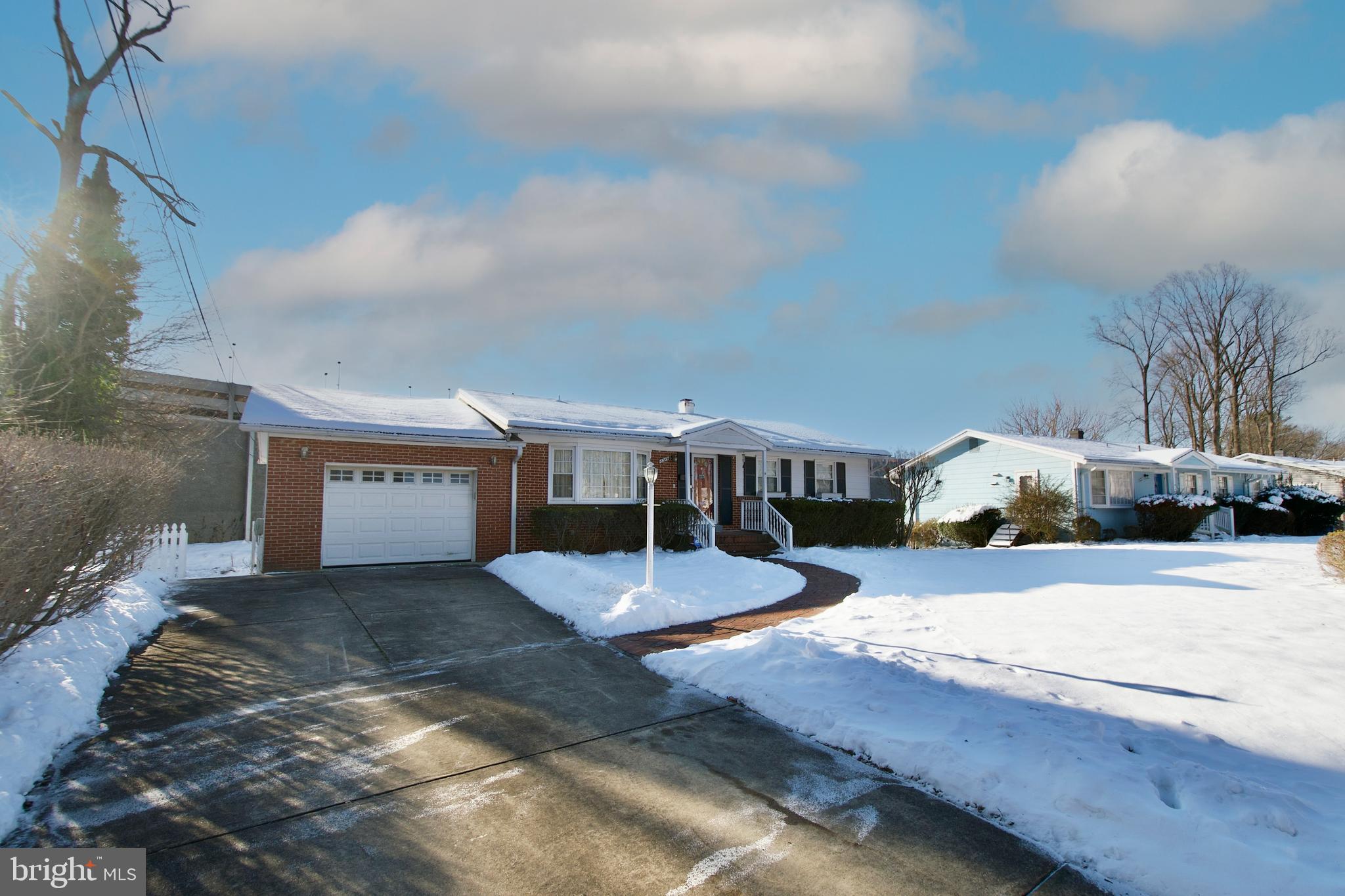 8319 Carnegie Drive Vienna, VA 22180 - Photo 3 of 56