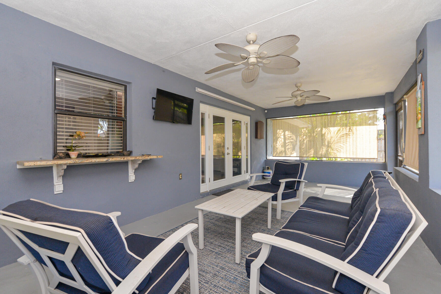 1518 Southwest Fresno Road Port St. Lucie, FL 34953 - Photo 26 of 33 1518 SW Fresno covered lanai 1