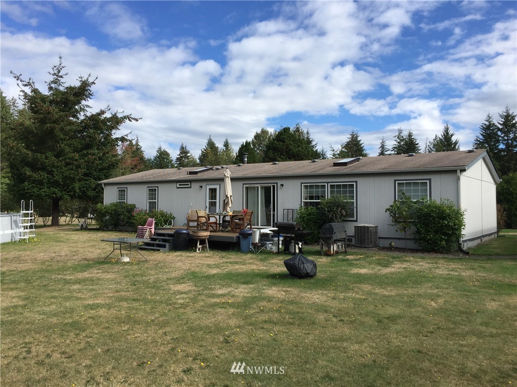 6142 Southwest Old Clifton Road Port Orchard, WA 98367 - Photo 1 of 24 Gallery Image 1