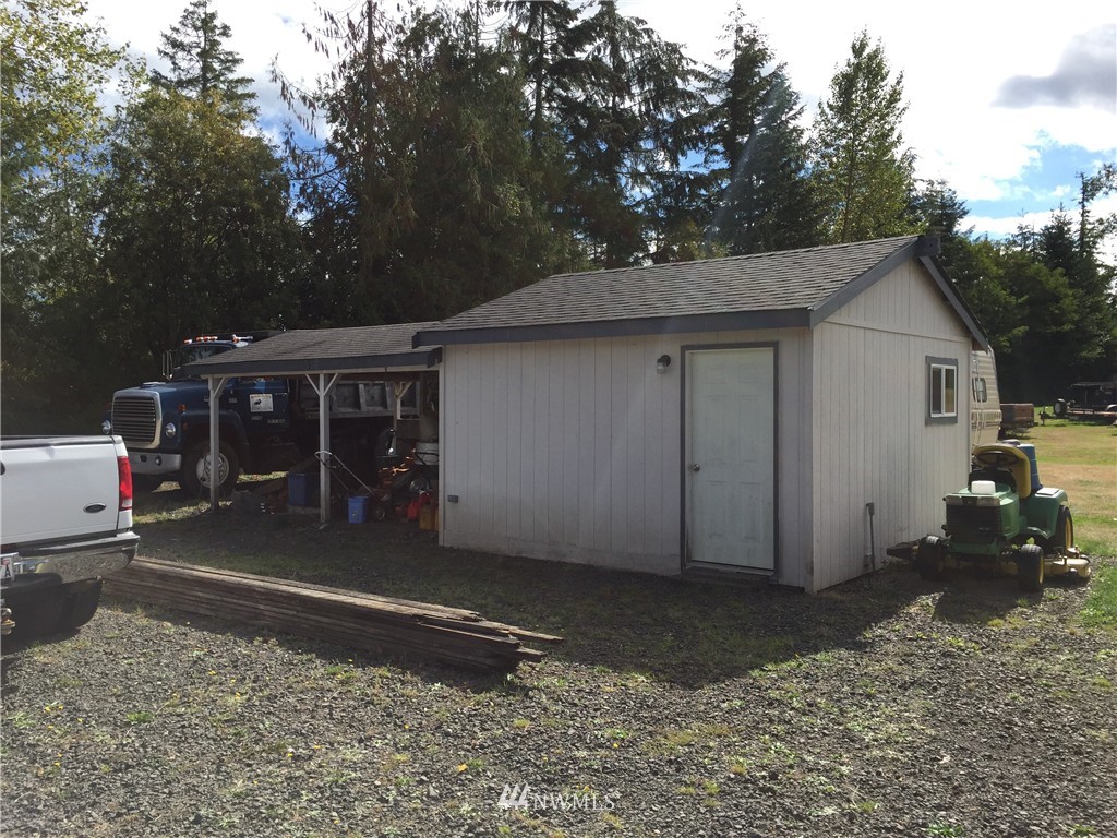 6142 Southwest Old Clifton Road Port Orchard, WA 98367 - Photo 19 of 24 Gallery Image 19