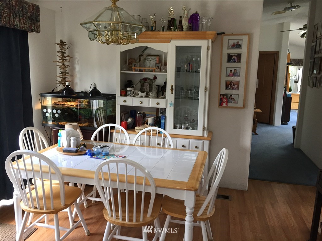 6142 Southwest Old Clifton Road Port Orchard, WA 98367 - Photo 7 of 24 Gallery Image 7