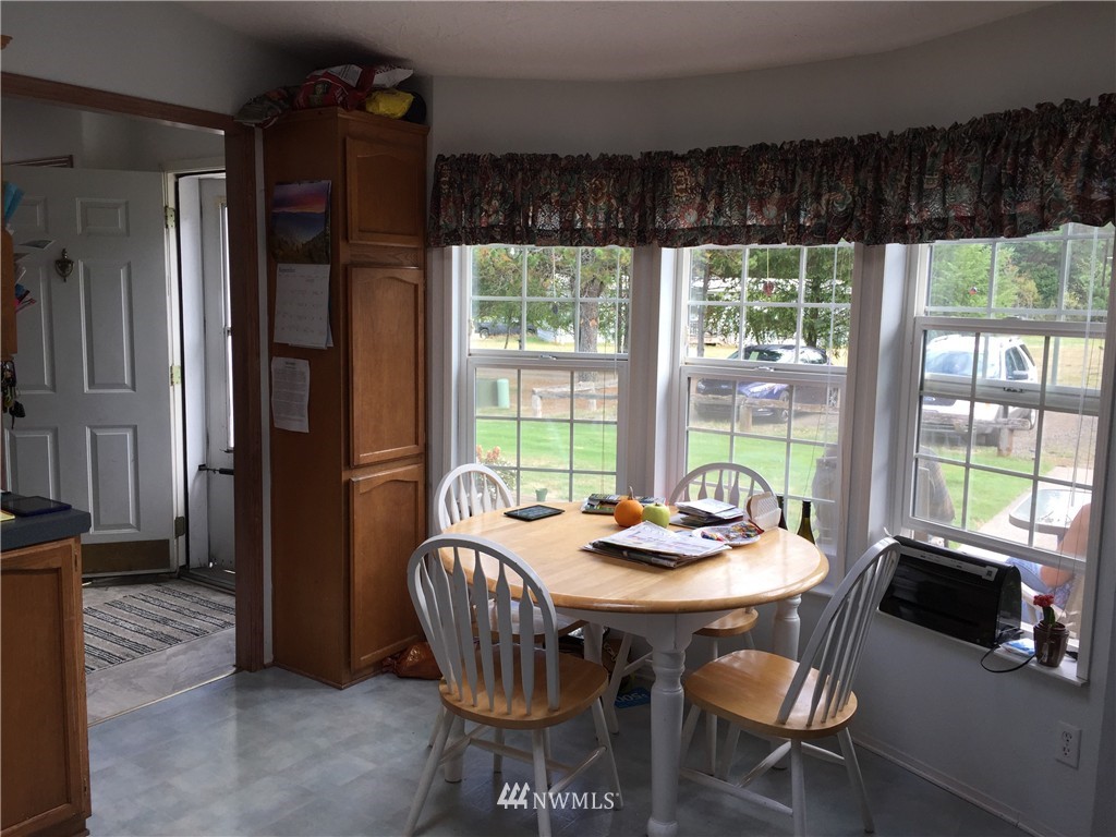 6142 Southwest Old Clifton Road Port Orchard, WA 98367 - Photo 8 of 24 Gallery Image 8