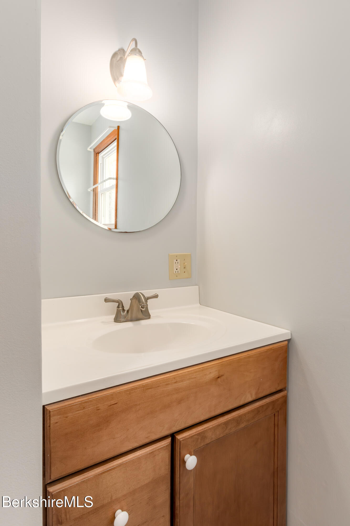 51 Howe Road Pittsfield, MA 01201 - Photo 15 of 26 image-6