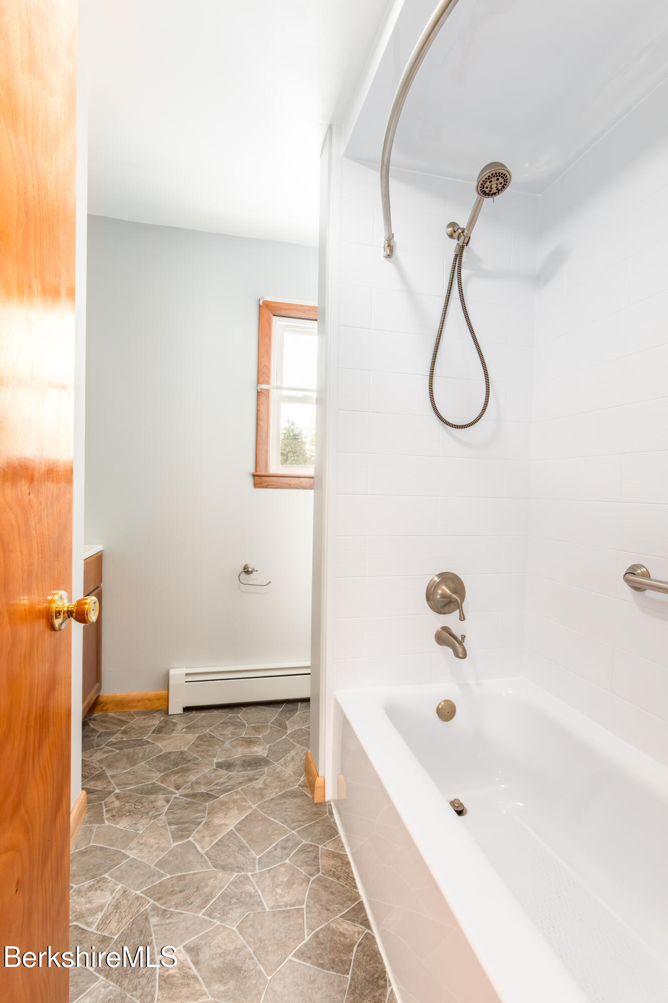 51 Howe Road Pittsfield, MA 01201 - Photo 16 of 26 image-5