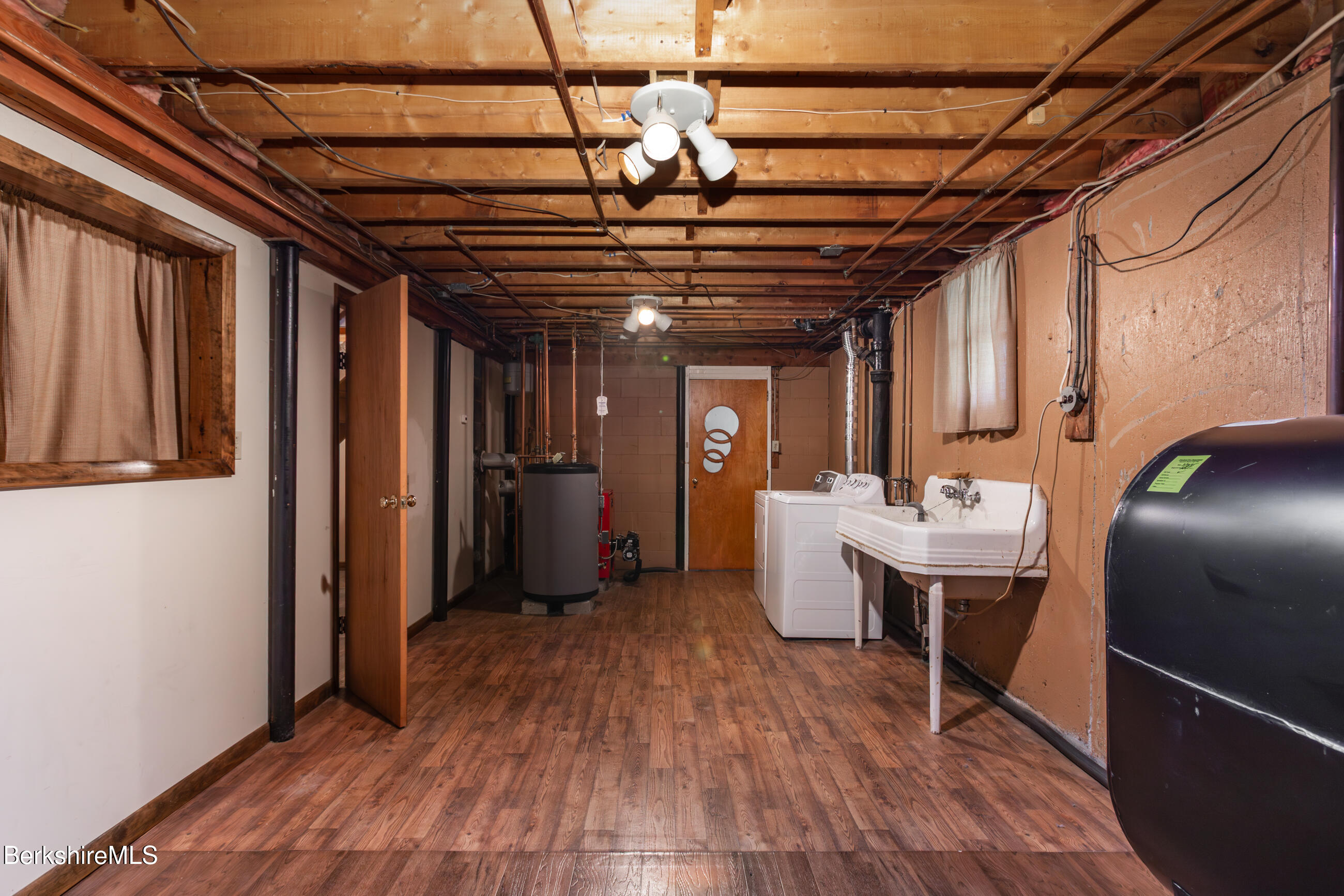 51 Howe Road Pittsfield, MA 01201 - Photo 22 of 26 image-17