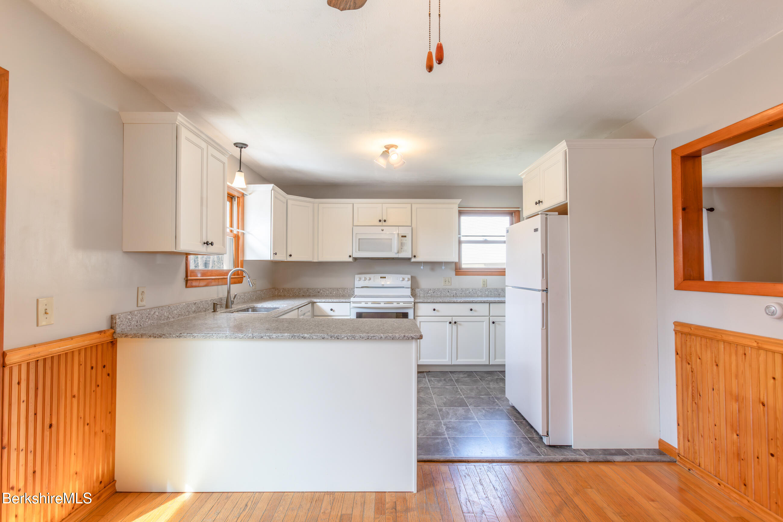 51 Howe Road Pittsfield, MA 01201 - Photo 9 of 26 image-9