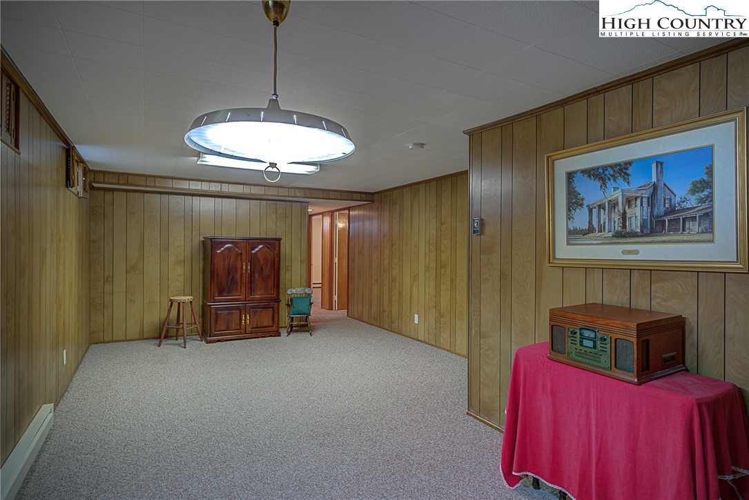 380 Chestnut Drive Boone, NC 28607 - Photo 21 of 34 Gallery Image 21