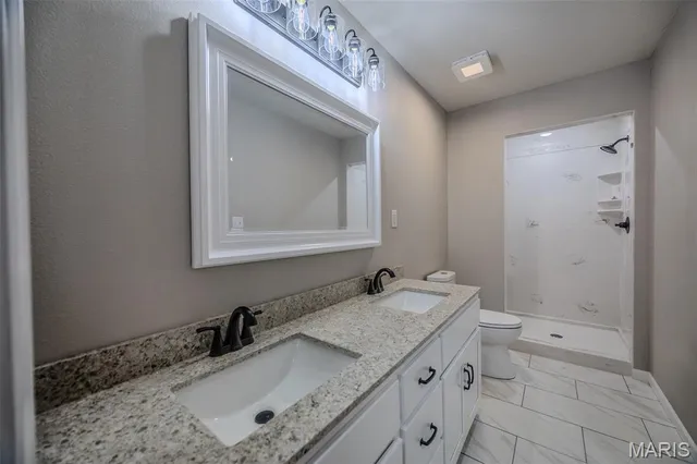 $345,000 | 1100 Daytona Drive, Lebanon, MO 65536