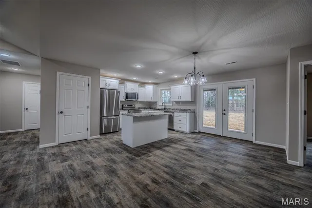 $345,000 | 1100 Daytona Drive, Lebanon, MO 65536